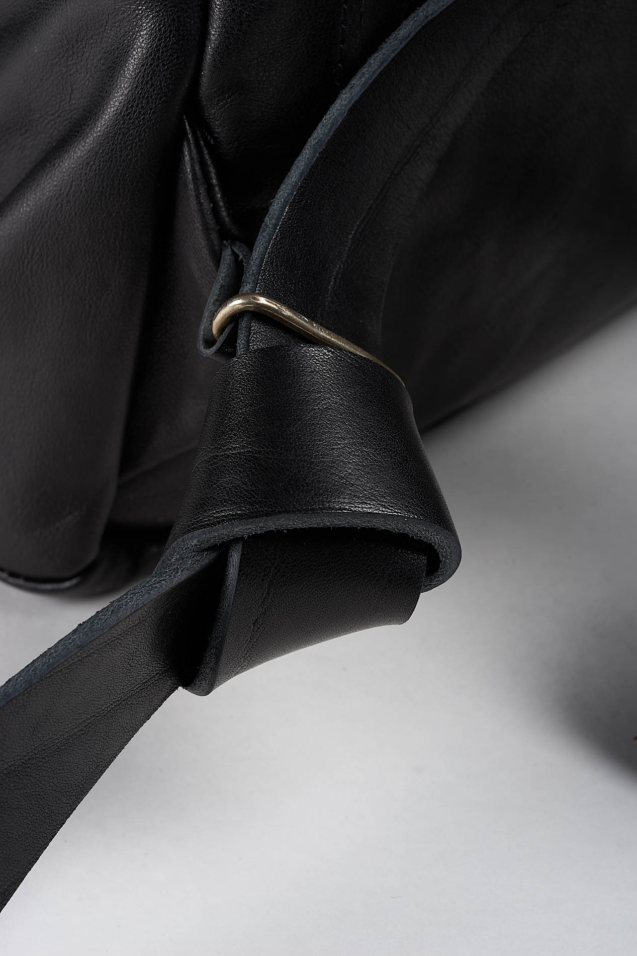 daniele basta leather and silver bags - DETAIL 2